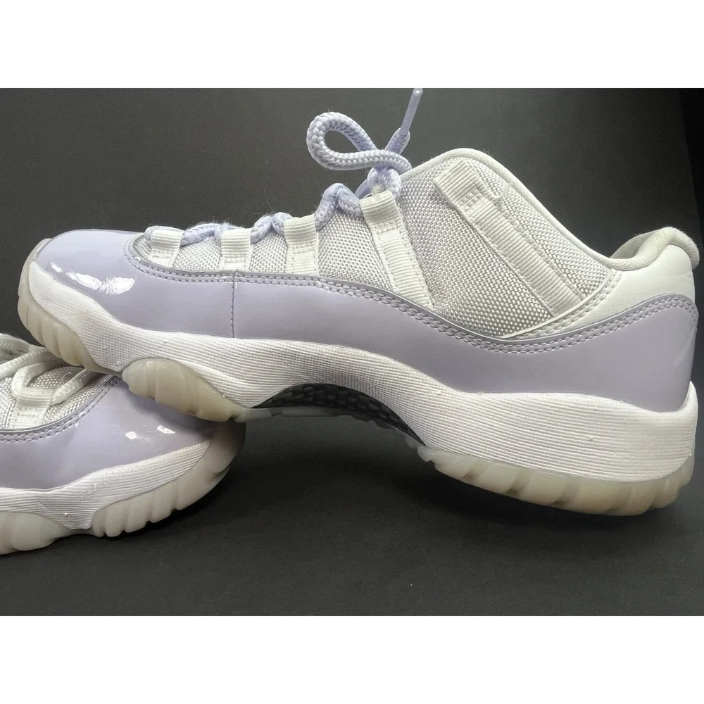 Air Jordan Retro 11 Low Pure Violet Women's Size 10 Shoes AH7860-101 Sneakers